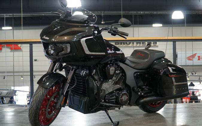 2024 Indian Motorcycle® Challenger® Elite Charcoal Candy/Black Candy