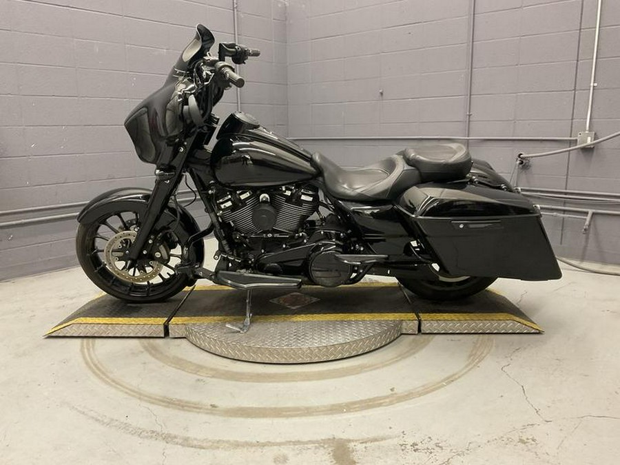 2019 Harley-Davidson® FLHXS - Street Glide® Special