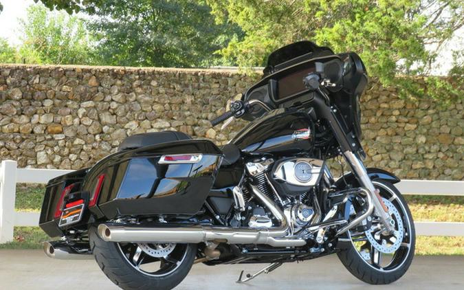 2025 Harley-Davidson FLHX - Street Glide