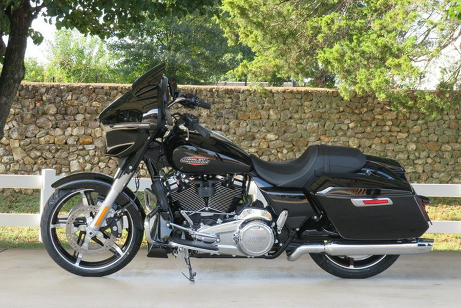 2025 Harley-Davidson FLHX - Street Glide