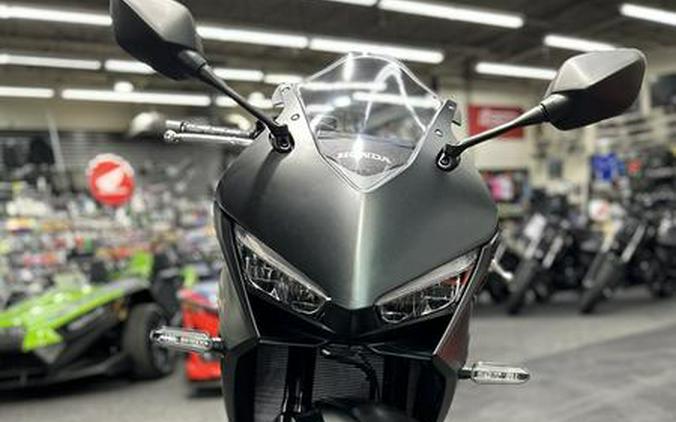 2026 Honda® CBR650R E-Clutch