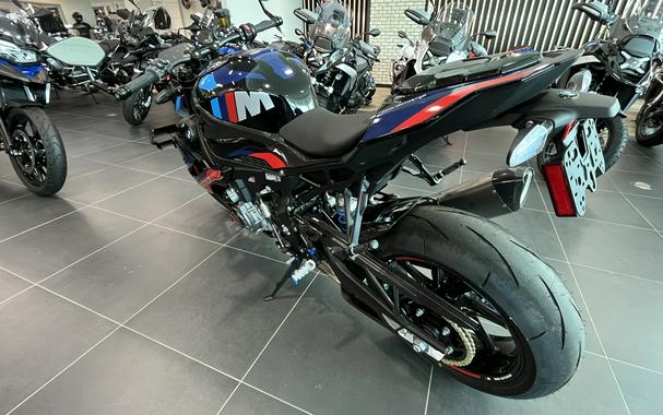 2024 BMW M 1000 R