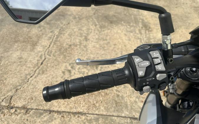 2025 Kawasaki Z900 ABS Galaxy Silver/Metallic Spark Black