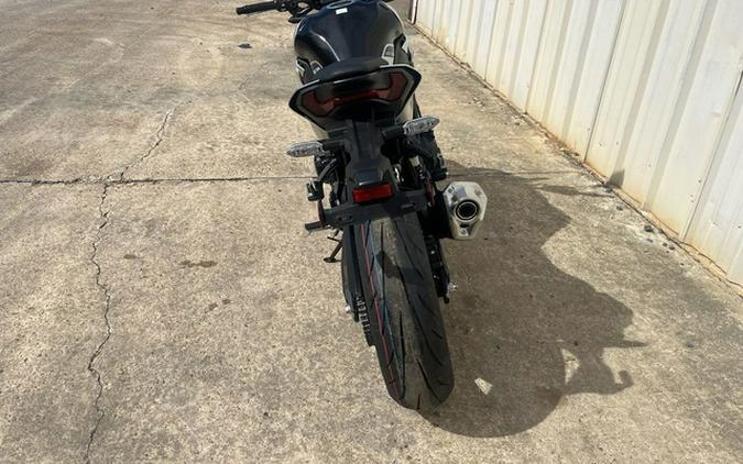 2025 Kawasaki Z900 ABS Galaxy Silver/Metallic Spark Black