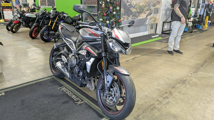 2022 Triumph Street Triple R Low