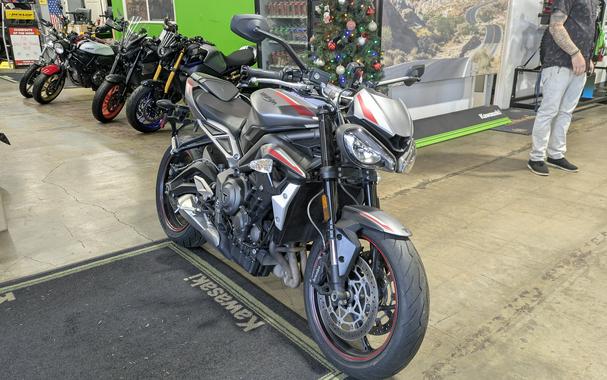 2022 Triumph Street Triple R Low