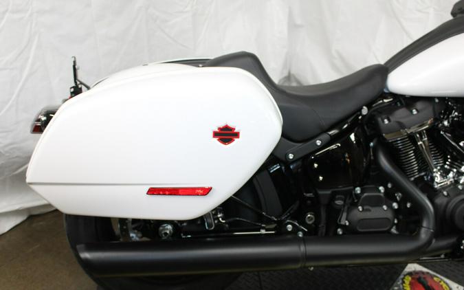 Harley-Davidson® Low Rider® ST 2026 FXLRST 84673209DT WHITE ONYX PRL