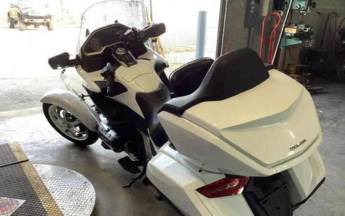 2018 Honda® Gold Wing Tour Automatic DCT Pearl White