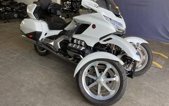 2018 Honda® Gold Wing Tour Automatic DCT Pearl White