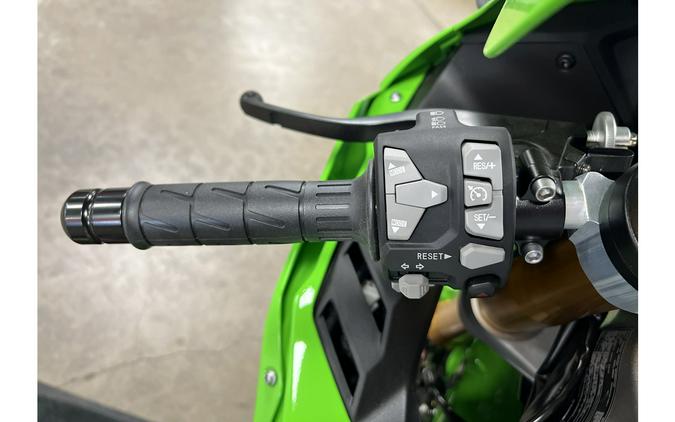 2024 Kawasaki Ninja ZX-10R ABS 40th Anniversary Edition