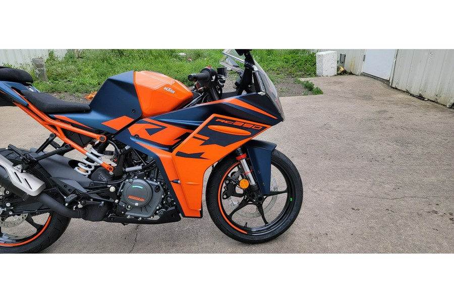 2023 KTM RC 390