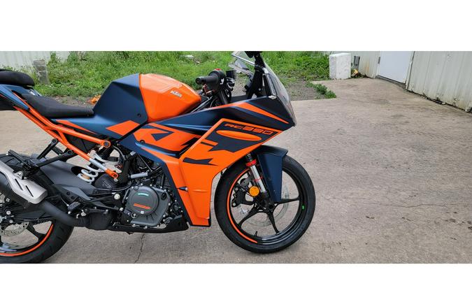 2023 KTM RC 390