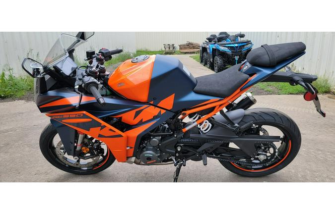 2023 KTM RC 390