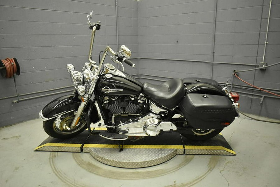 2020 Harley-Davidson® FLHC - Softail® Heritage Classic