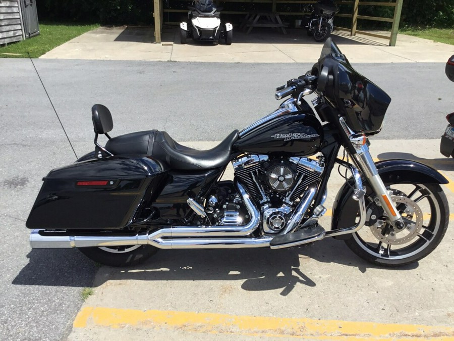 2014 Harley-Davidson Street Glide Vivid Black- Includes 1 Year Warranty