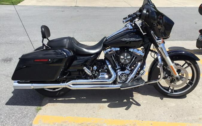 2014 Harley-Davidson Street Glide Vivid Black- Includes 1 Year Warranty