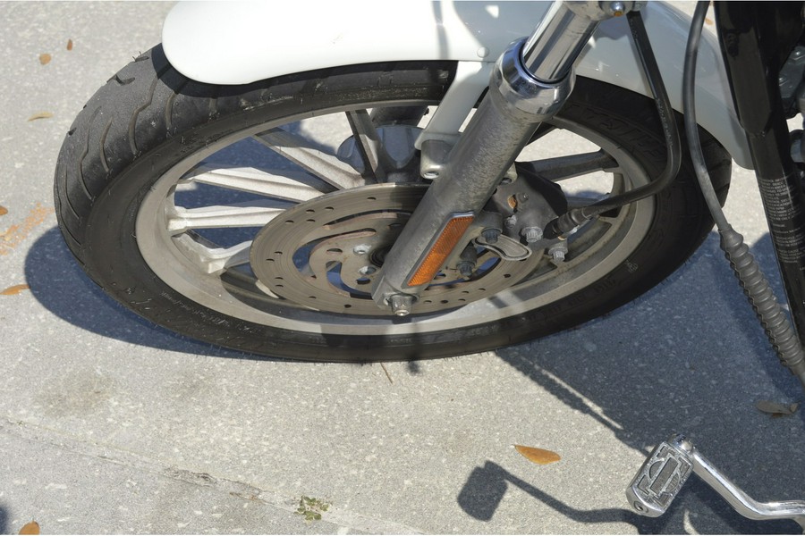 2003 Harley-Davidson® XL 883 Hugger