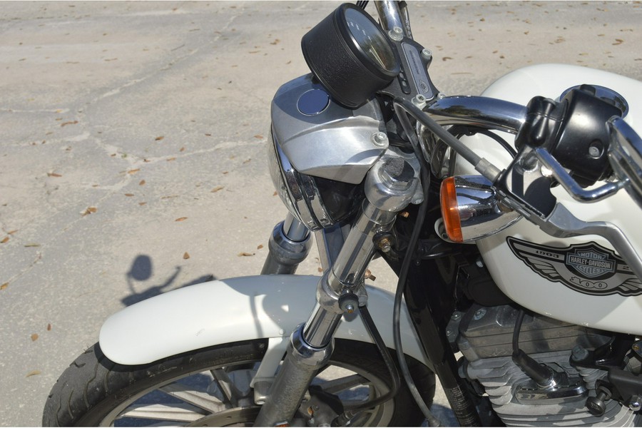 2003 Harley-Davidson® XL 883 Hugger