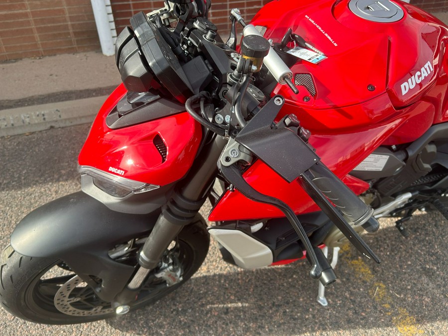 2022 Ducati Streetfighter V4