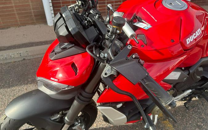 2022 Ducati Streetfighter V4