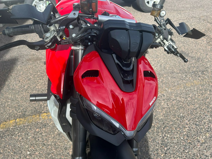 2022 Ducati Streetfighter V4