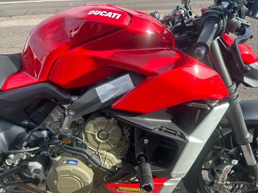 2022 Ducati Streetfighter V4