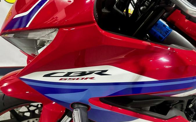 2026 Honda CBR650R E-Clutch