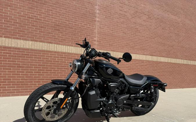 2026 Harley-Davidson® Nightster® Vivid Black