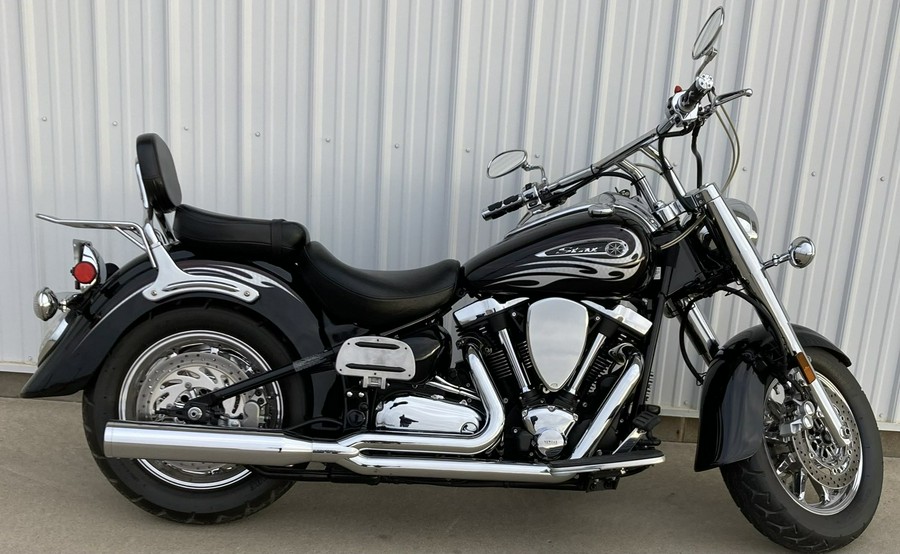 2010 Yamaha Roadstar S