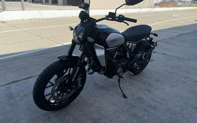 2024 Ducati Scrambler Icon (2G) Black