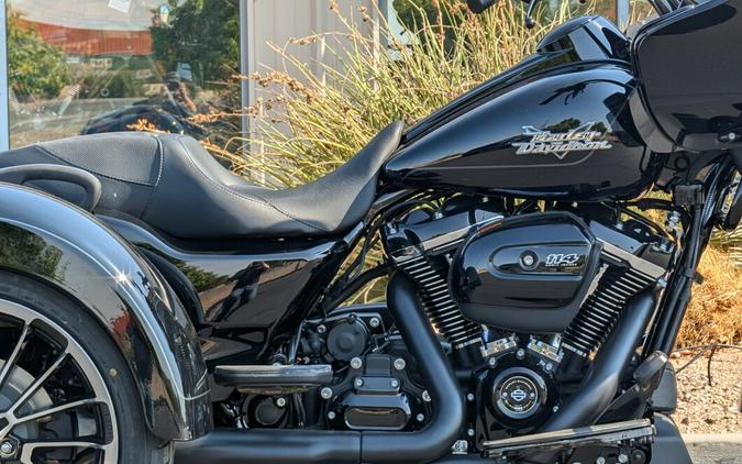 2024 Harley-Davidson® Road Glide® 3