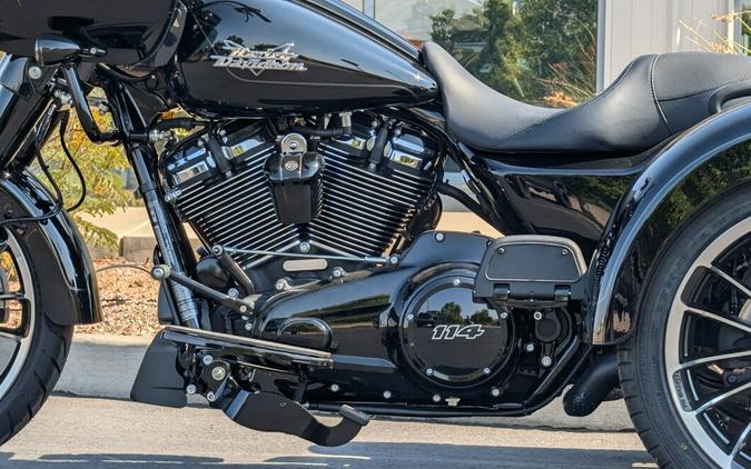 2024 Harley-Davidson® Road Glide® 3