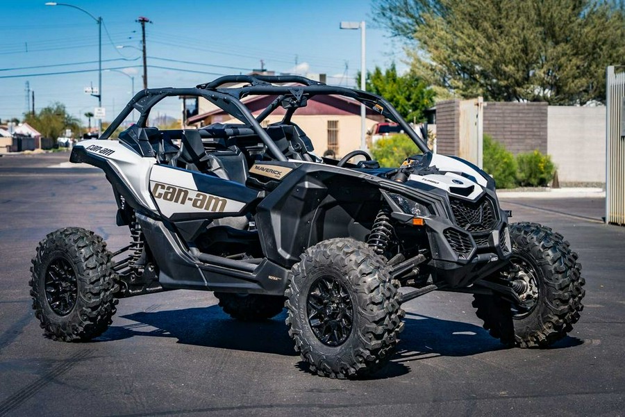 2024 Can-Am® Maverick X3 RS Turbo Catalyst Gray