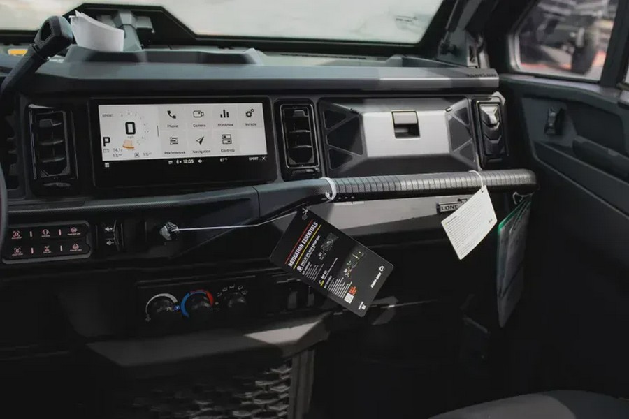 2026 CAN-AM DEFENDER MAX LONE STAR CAB HD11