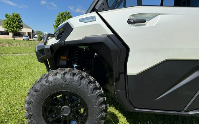 2026 Can-AM DEFENDER LIMITED HD11