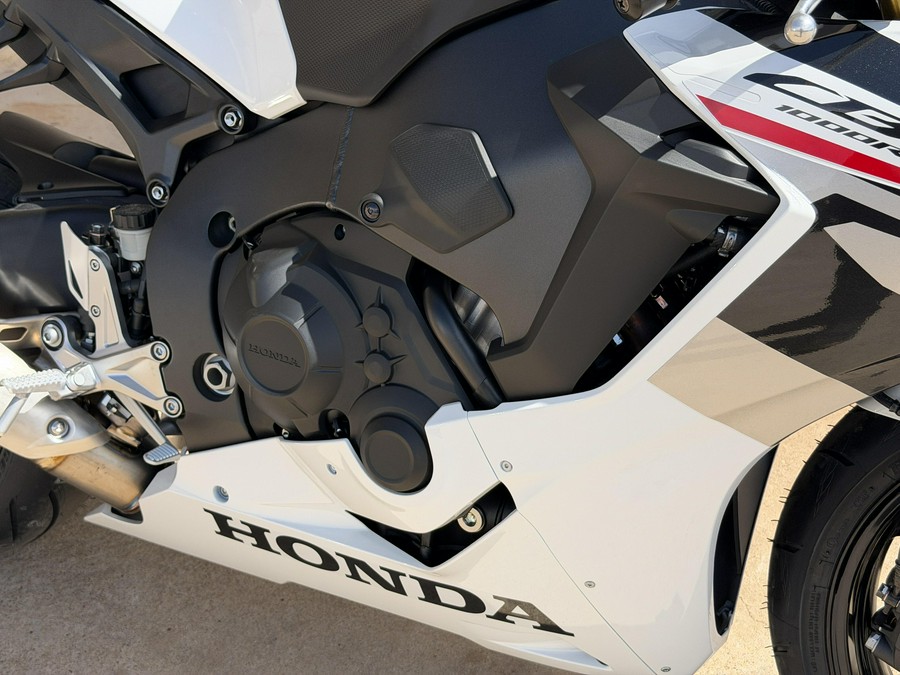 2027 HONDA CBR1000RR