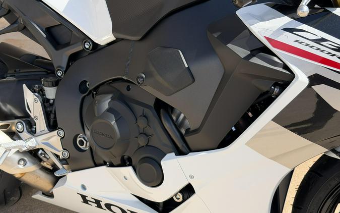 2027 HONDA CBR1000RR