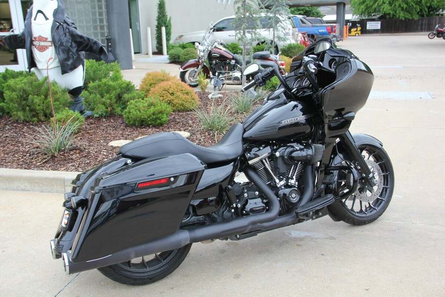 2018 Harley-Davidson® Road Glide® Special