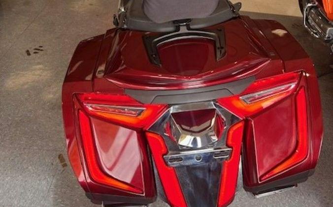 2018 Honda® Gold Wing Candy Ardent Red