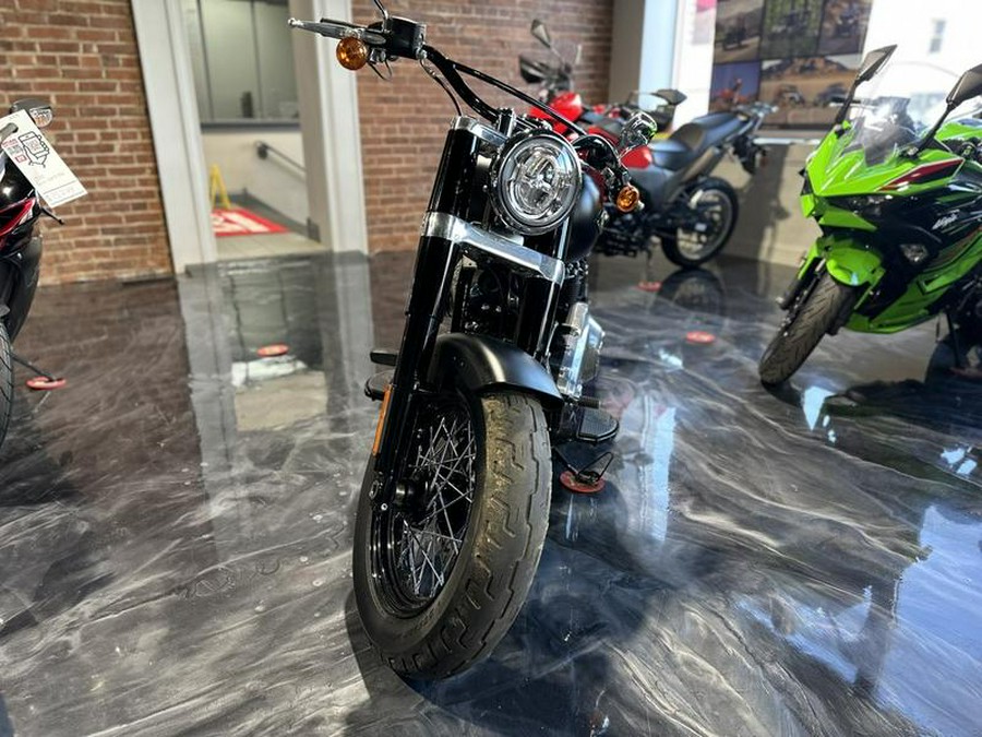 2019 Harley-Davidson® FLSL - Softail® Softail Slim®