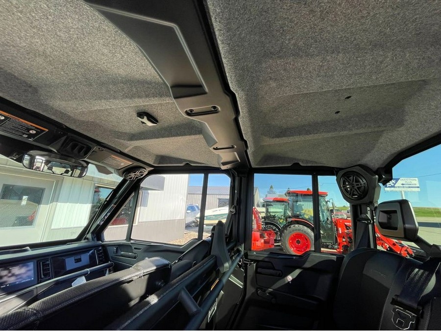 2026 Can-Am Defender Limited HD11