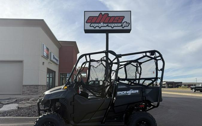 2026 Honda Pioneer 700-4 Deluxe