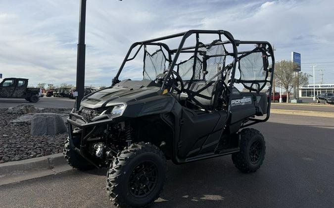 2026 Honda Pioneer 700-4 Deluxe