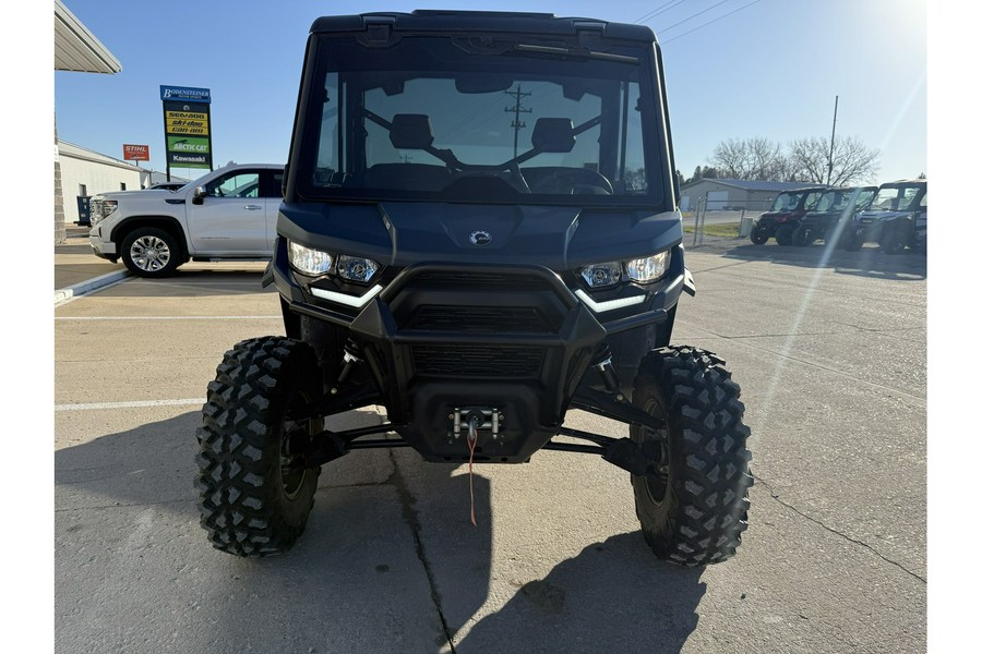 2025 Can-Am Defender Limited HD10