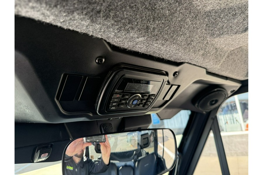 2025 Can-Am Defender Limited HD10