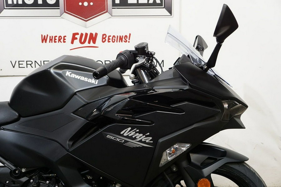 2026 Kawasaki Ninja 500 Metallic Flat Spark Black
