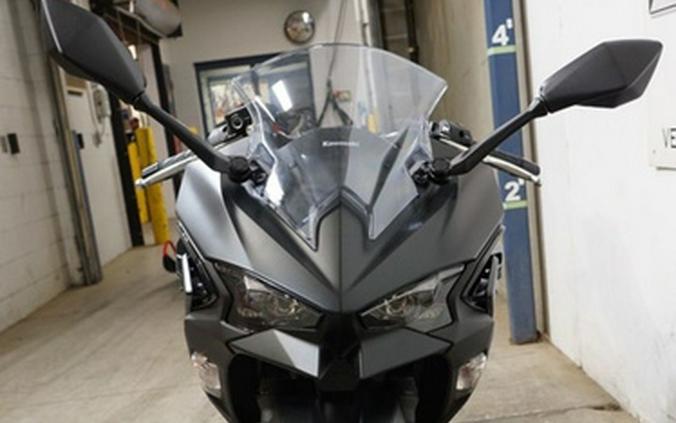 2026 Kawasaki Ninja 500 Metallic Flat Spark Black