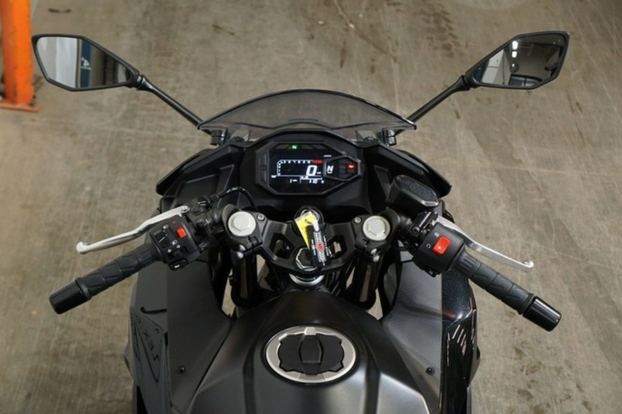 2026 Kawasaki Ninja 500 Metallic Flat Spark Black