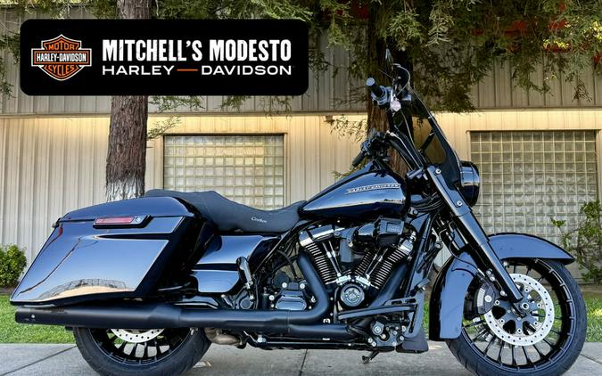 2019 Harley-Davidson® FLHRXS - Road King® Special