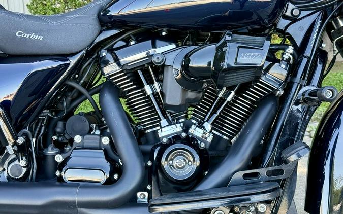 2019 Harley-Davidson® FLHRXS - Road King® Special